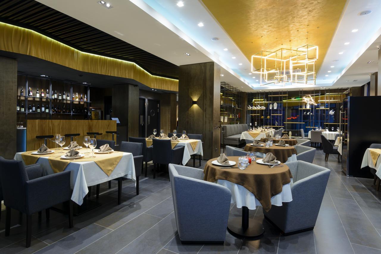 Hotel Senator Karagandy Εξωτερικό φωτογραφία